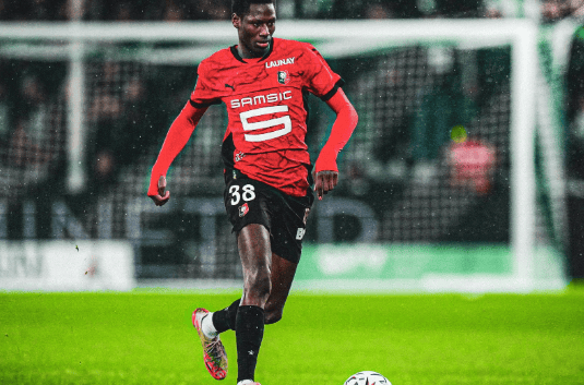 炸裂！21岁法国中场欧青赛两轰世界波，意甲三强天价哄抢，雷恩标价5000万